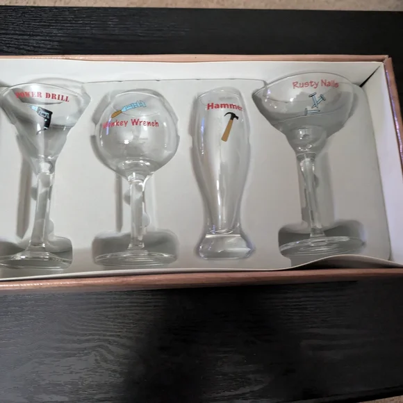 Cordial Glass Set "The Handy Man" - Picture 2 of 8